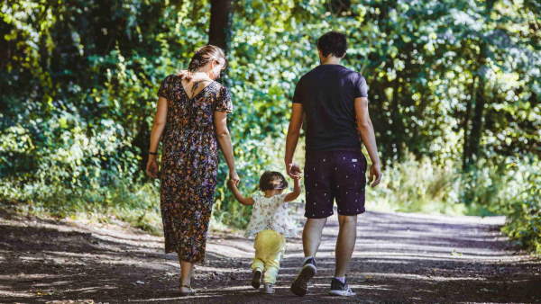 photo miniature Amandine et Valentin, balade en foret